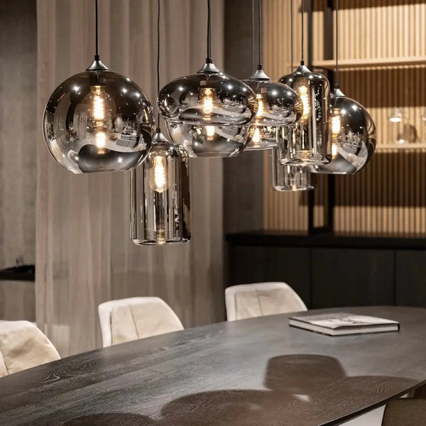Unieke eettafel hanglamp met 8 rookglazen
