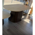 Japandi eettafel ovaal bruin