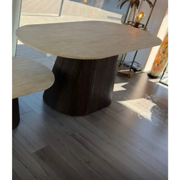 Japandi eettafel ovaal bruin