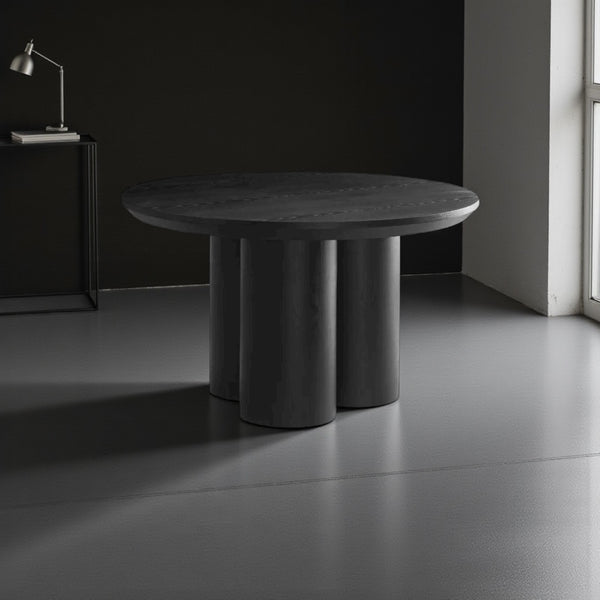 Ronde Japandi eettafel – Zwart mangohout met drie poten