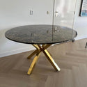 Eettafel Marmerlook Bruin – Stijlvolle Ronde Tafel met Goud Onderstel