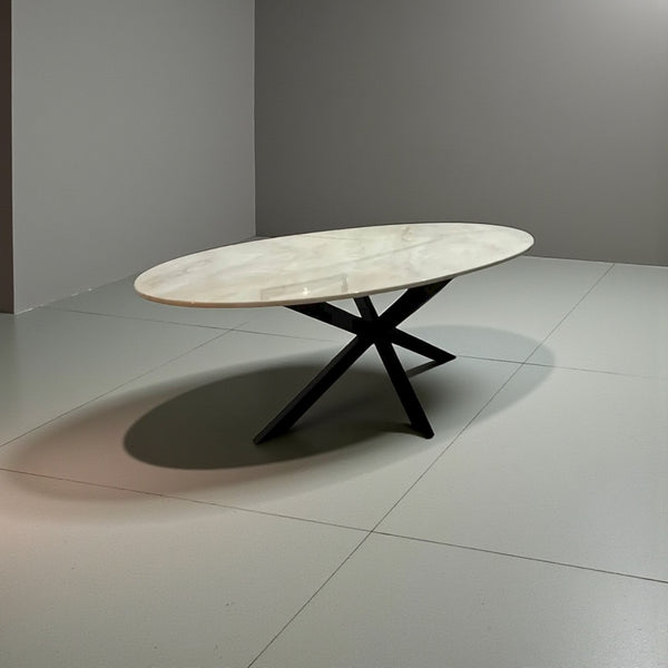 Travertin Eettafel ovaal Crème – Zwarte poten