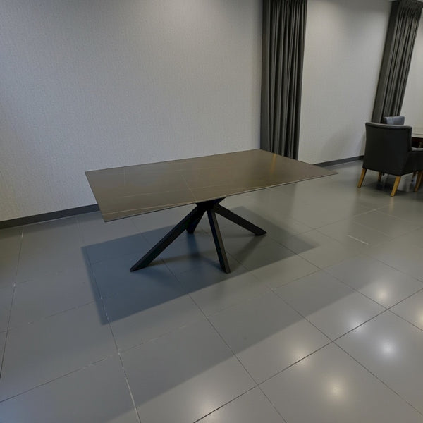 Langwerpige Travertin  Eettafel black/Gold - Zwarte poten