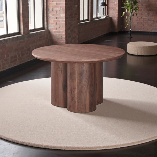 Ronde Japandi eettafel – bruin mangohout met drie poten