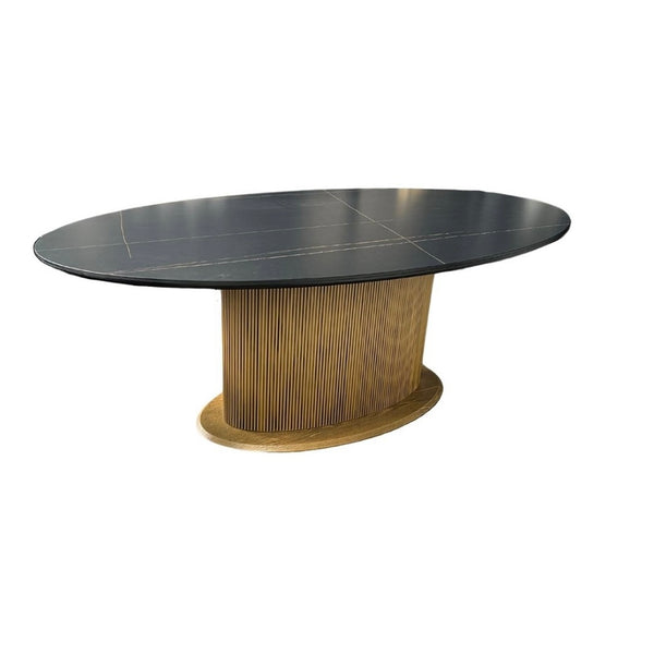 Ovale Eettafel Keramiek – Zwart blad met gouden Japandi-stijl poot