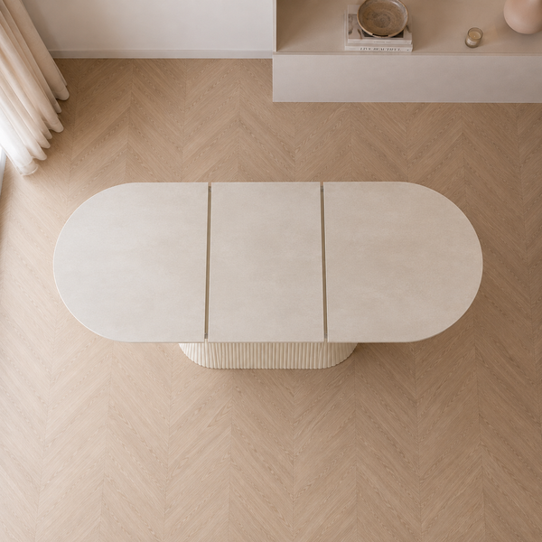 Ovale uitschuifbare Japandi eettafel – crèmekleurig MDF (160–200 cm)