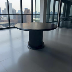 Ronde Japandi eettafel – zwart MDF